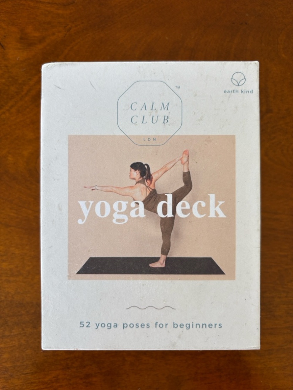 Calm Club Yoga Deck — 52 yoga poses for beginners   Like new